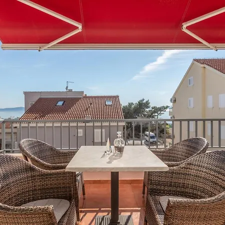 Apartment Makarska דירה מאקרסקה